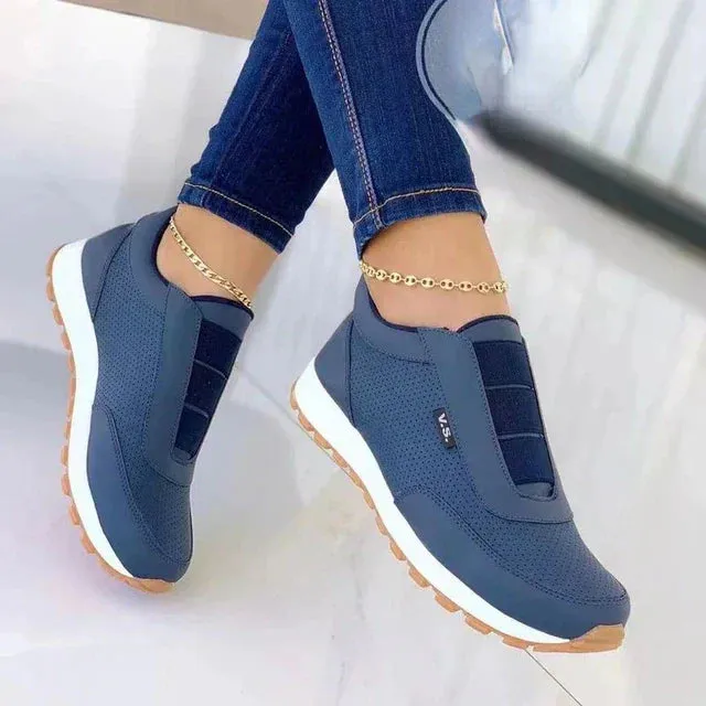 Fashionable casual sports shoes